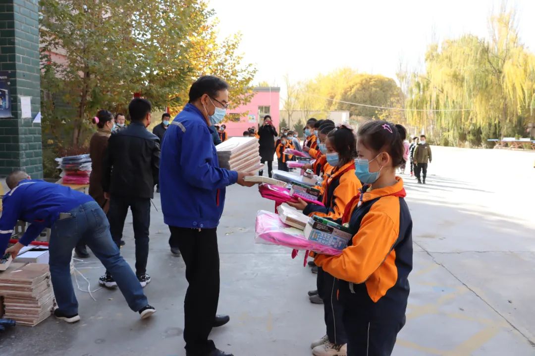 		办实事 暖人心 | 天山股份：实干惠民的答卷人_故事_CA88集团有限公司	