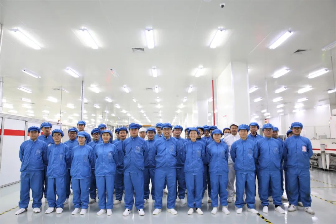 		最美建材人 | 成都中建材蒋猛：不当副教授，，，投身中建材的手艺领武士_人物_CA88集团有限公司	