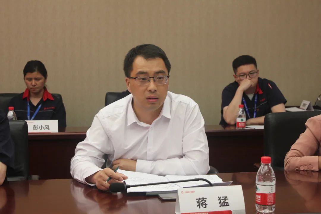 		最美建材人 | 成都中建材蒋猛：不当副教授，，，投身中建材的手艺领武士_人物_CA88集团有限公司	