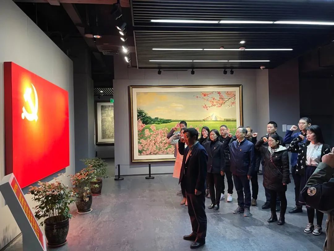 		CA88工程集团开展“祭祀英烈 重温党史”主题活动_学习动态_CA88集团有限公司	