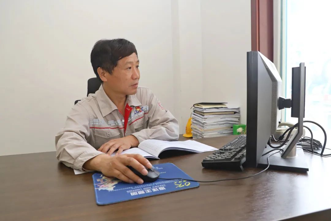 		学习先进模范 | 徐州中联程光新：专心探索党务事情新途径，，，，，扎实推动支部建设周全过硬_故事_CA88集团有限公司	