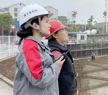		最美建材人 | 湖南株洲南方新质料王芳：在“跨界”的职业生涯中留下一起芳香 ?_故事_CA88集团有限公司	