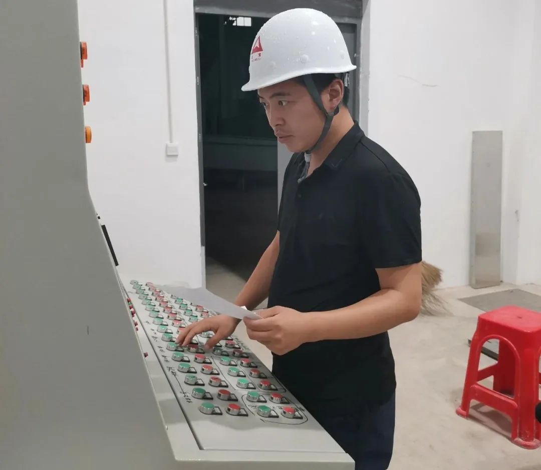 		最美建材人 | 中材科技苏非有限刘文杰：通俗岗位的忠诚“硬汉”_故事_CA88集团有限公司	