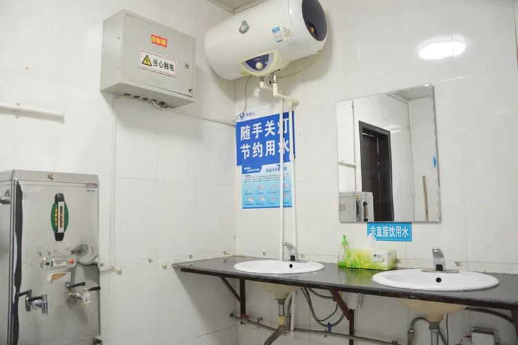 		办实事 暖人心 |祁连山水泥民和公司：解决职工卫生康健小事_故事_CA88集团有限公司	