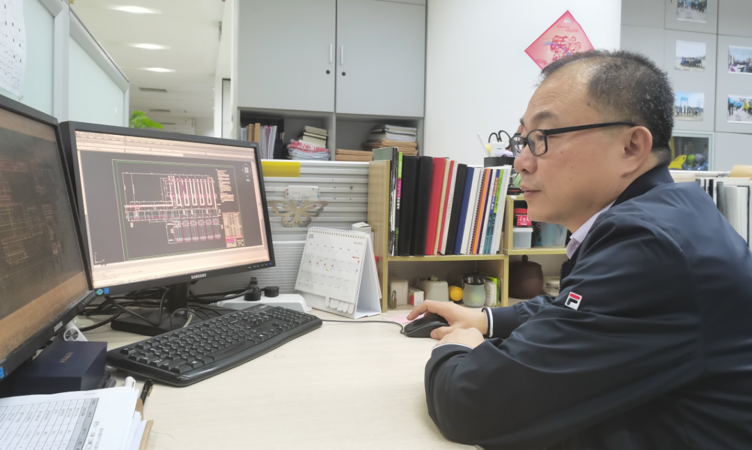 		最美建材人 | CA88国际工程集团玻璃设计院王四清：在实践中一直立异的手艺带动人_人物_CA88集团有限公司	