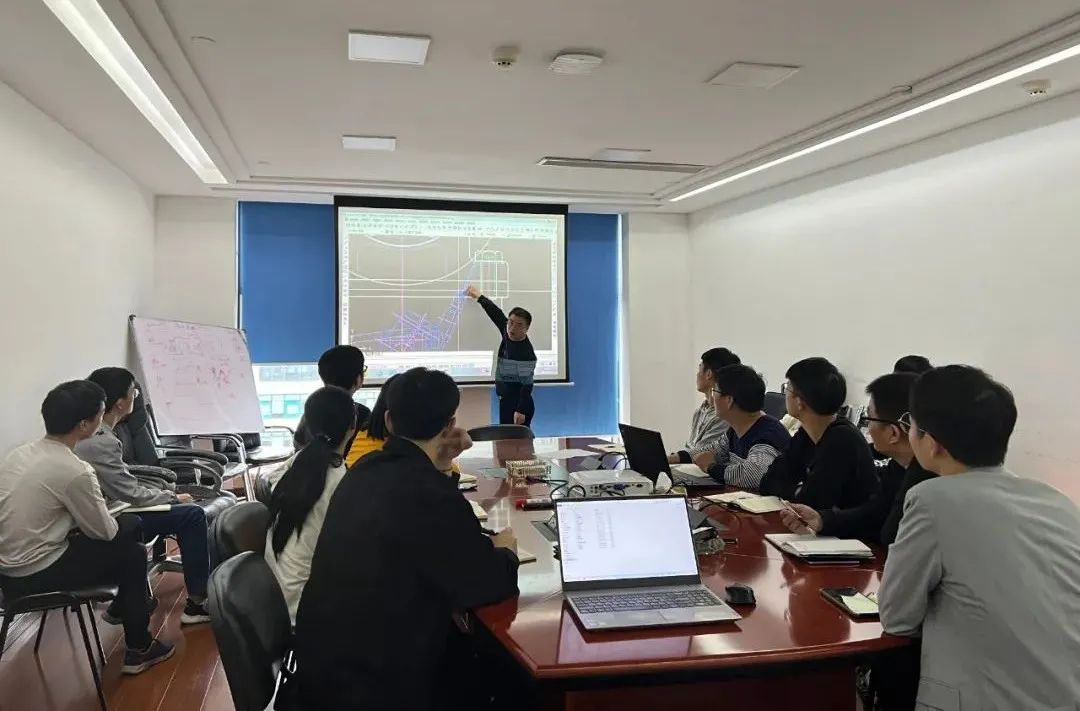 		最美建材人 | 杭州机电院文海平：勇于钻研、乐于贡献的“发明人”_人物_CA88集团有限公司	