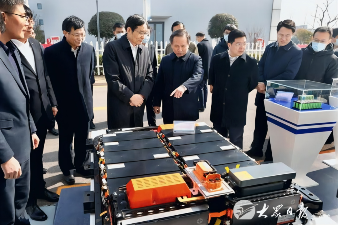 		周育先陪同山东省委书记李干杰赴中材锂膜调研_幻灯片_CA88集团有限公司	