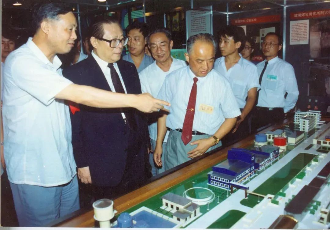 		深切思念 | 追忆江泽民同志对CA88成员企业的眷注_CA88要闻_CA88集团有限公司	