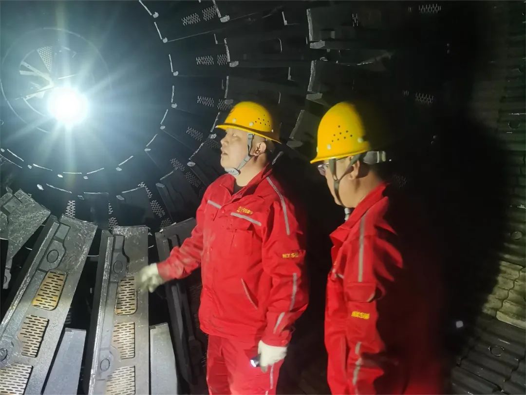 		最美一线劳模丨宁夏赛马张霖：实干者正青春_人物_CA88集团有限公司	