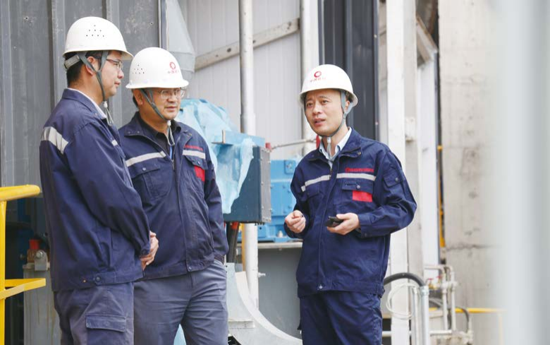 		丝路员工生长记② | 初心如磐，，，勇挑重担排万难的善建者：杨冰峰、沈绵鑫_人物_CA88集团有限公司	