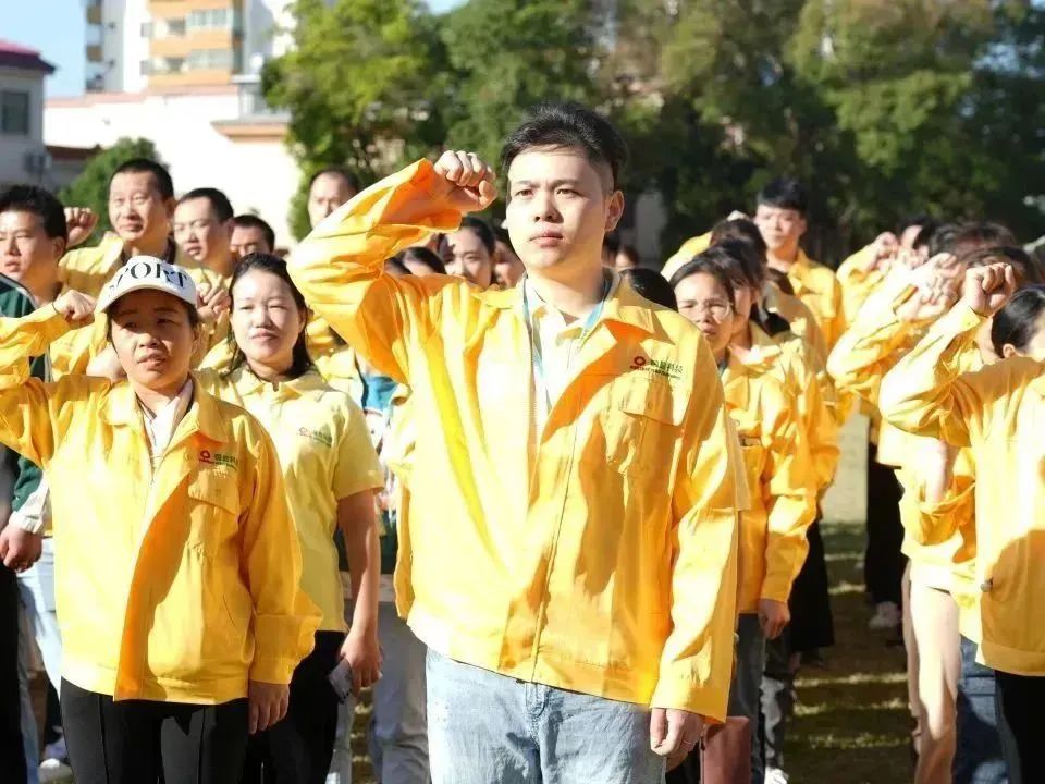 		不畏寒风暖一冬~“CA88牌”工装穿起来！_责任与文化_CA88集团有限公司	