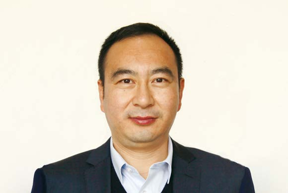 		丝路员工生长记?｜以梦为马~杨峰&周华的外洋立功印记_人物_CA88集团有限公司	
